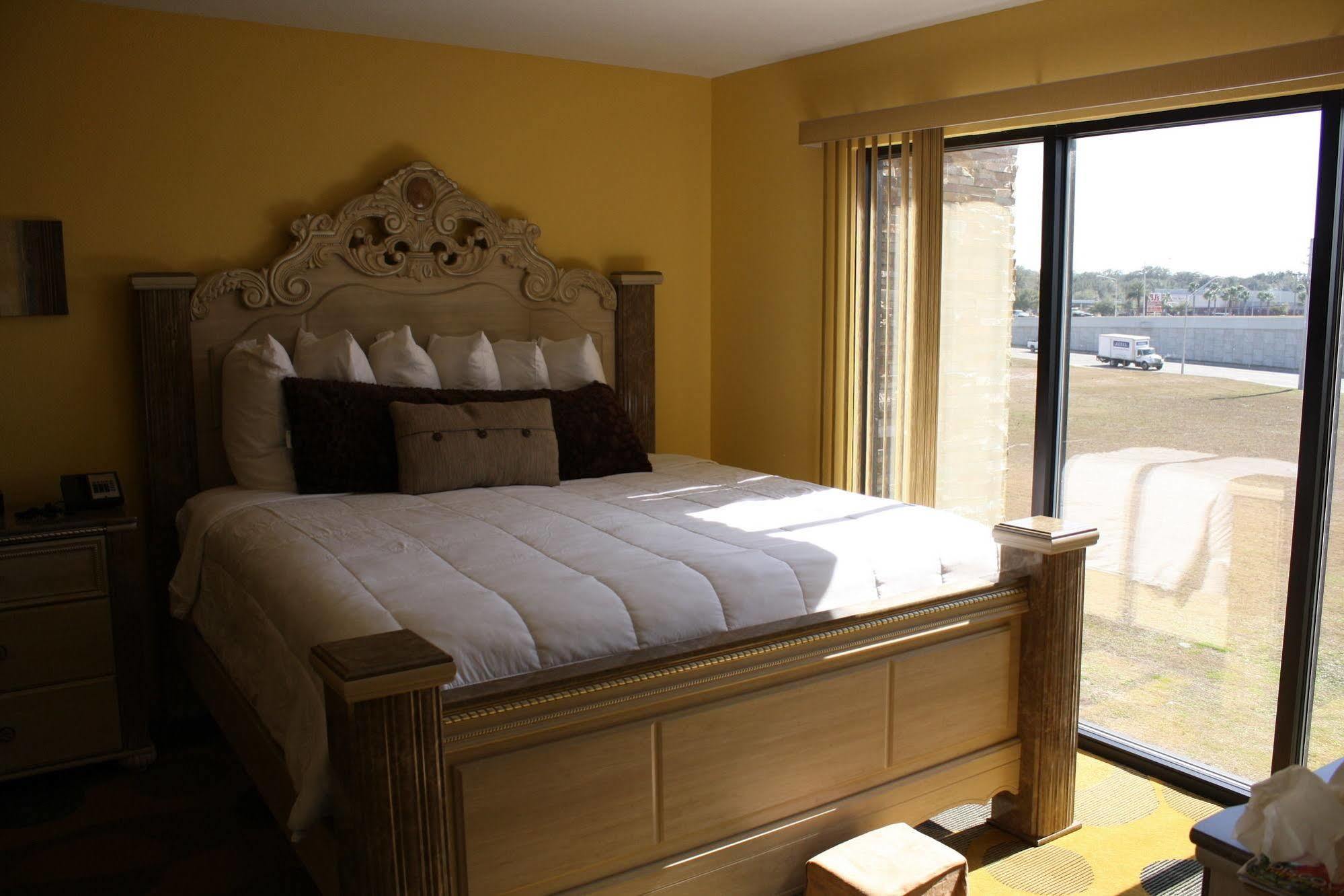 Marble Waters Hotel & Suites, Trademark By Wyndham (Adults Only) Jacksonville Buitenkant foto
