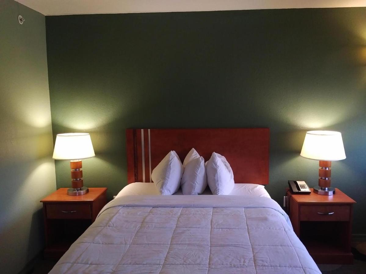 Marble Waters Hotel & Suites, Trademark By Wyndham (Adults Only) Jacksonville Buitenkant foto